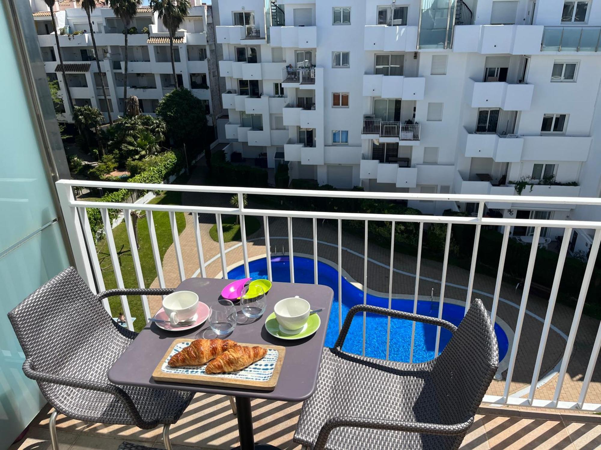 Appartement Avec Terrasse Sur Le Toit Vue Mer Roses Exterior photo